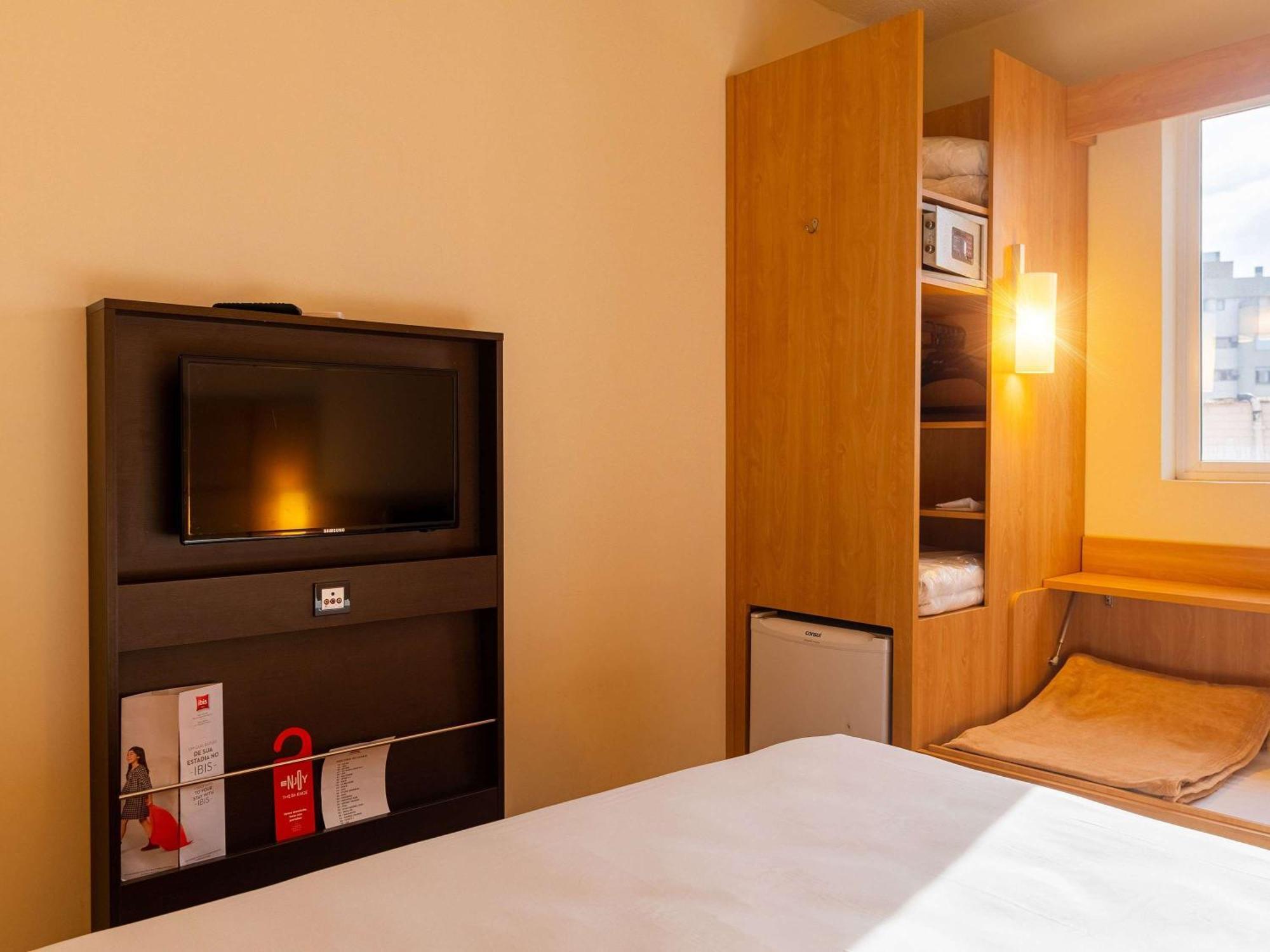Ibis Novo Hamburgo Hotel Exterior photo