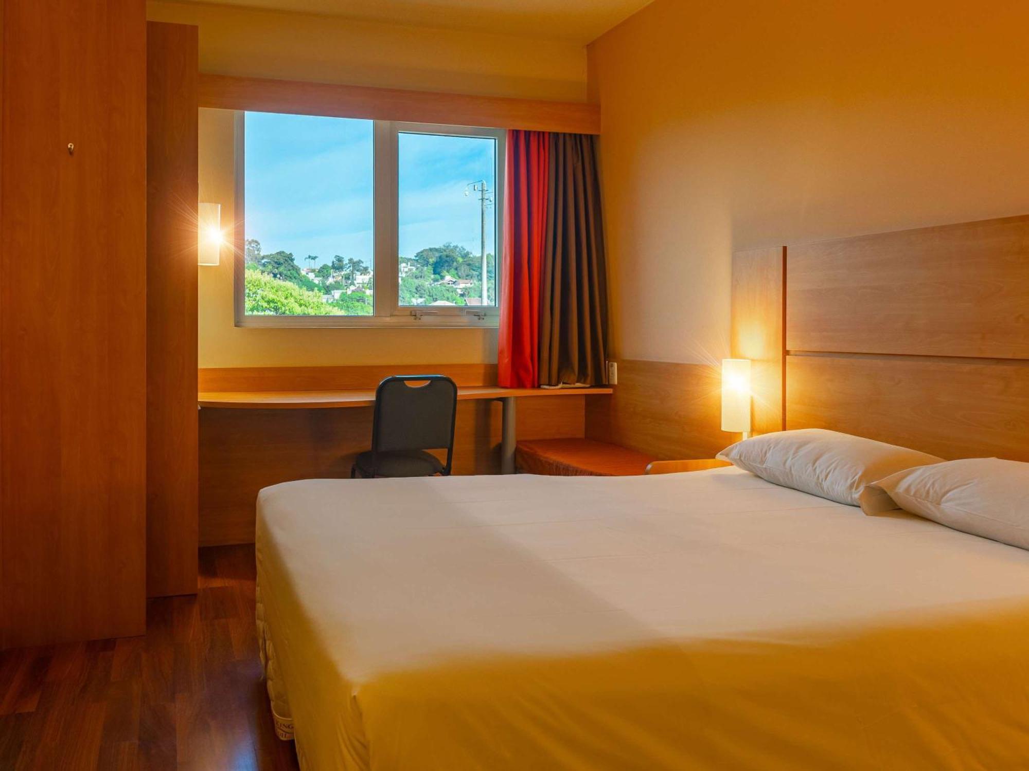 Ibis Novo Hamburgo Hotel Exterior photo
